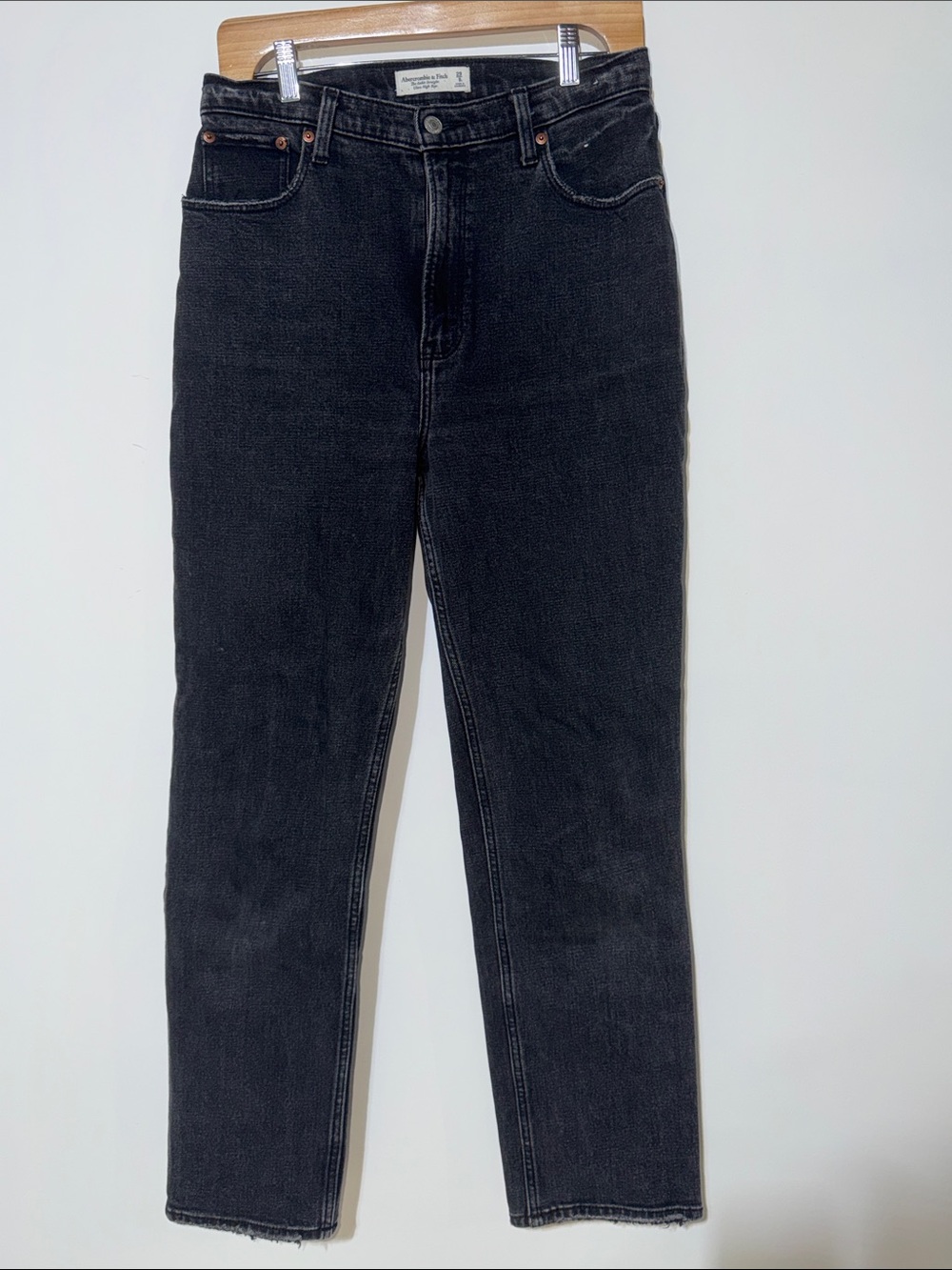 Abercrombie & Fitch Black the ankle Straight ultra high rise Jeans size 29/8L
